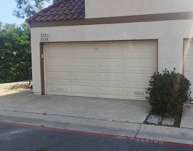 6786 Shakespeare Way in Ventura, CA - Building Photo - Building Photo