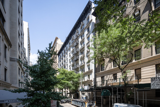 The Andrew Condominium in New York, NY - Building Photo - Building Photo