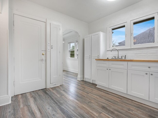 property at 6506 Milwaukee Ave