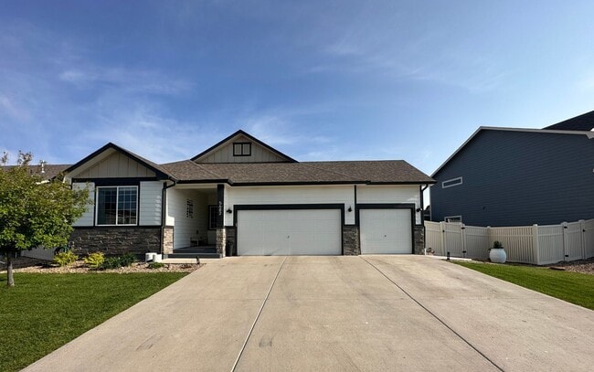 property at 5682 Waverley Ave