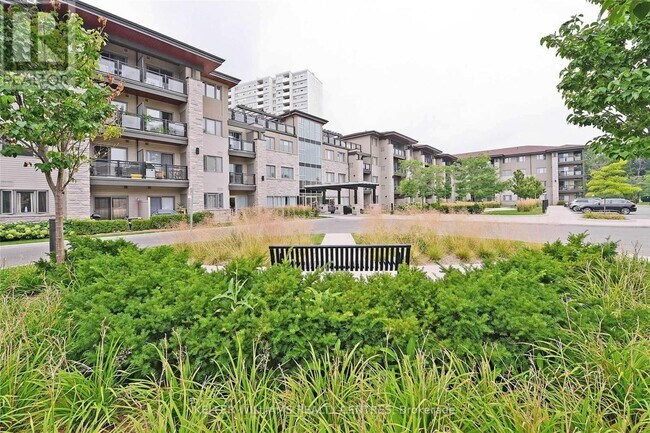 570-570 Lolita Gardens in Mississauga, ON - Building Photo - Building Photo