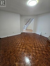 2 Irish Moss Ct in Vaughan, ON - Building Photo - Building Photo