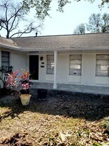 7953 Ridgeview Dr in Houston, TX - Building Photo