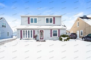 15467 Bowfin Blvd in Brook Park, OH - Building Photo