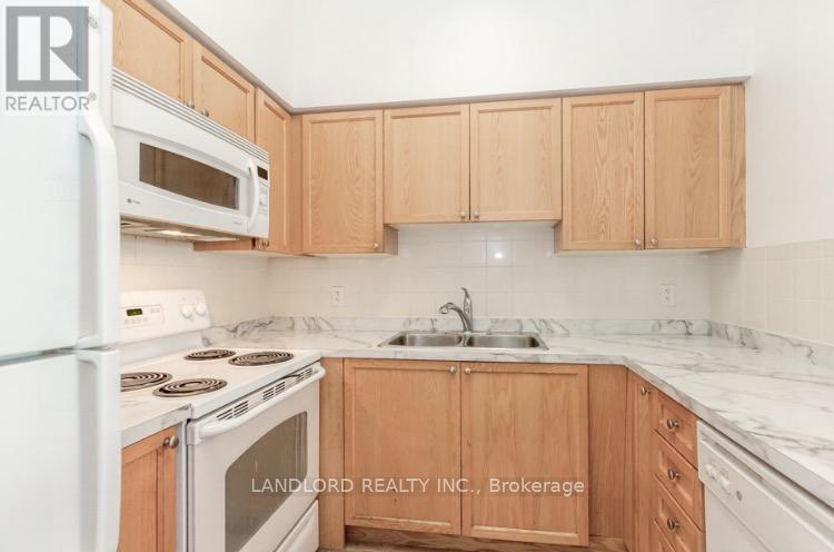 9-809 Michael Power Pl in Toronto, ON - Building Photo