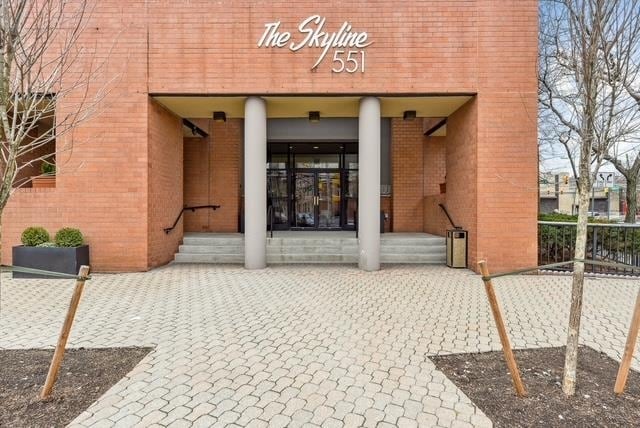 551 Observer Hwy in Hoboken, NJ - Foto de edificio - Building Photo