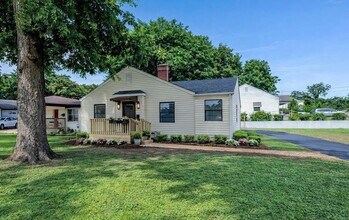 741 Center Pl SW in Birmingham, AL - Building Photo - Building Photo