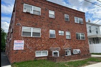 Cottage Street Apartments in Philadelphia, PA - Building Photo - Building Photo