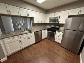 7 Claver Hill Way in Mount Laurel, NJ - Building Photo - Building Photo