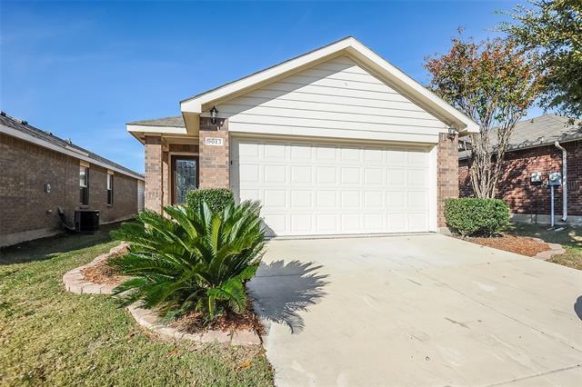 9013 Sun Haven Way in Fort Worth, TX - Building Photo