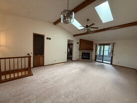 657-659 Wood Violet Ln in Sun Prairie, WI - Building Photo