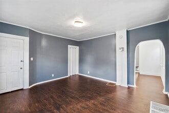 811 1st N St in Syracuse, NY - Foto de edificio - Building Photo