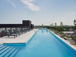 Mellem Grace Dart in Montréal, QC - Building Photo - Building Photo