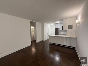 EAST 35 STREET in New York, NY - Building Photo - Building Photo