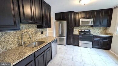 1517 Winterberry Dr in Arnold, MD - Building Photo - Building Photo
