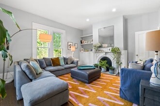 90 Maple Pl in Dedham, MA - Building Photo - Building Photo