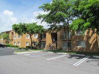 Building Photo - Hainlin Mills Apartments in Miami, Florida