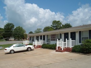 Cambridge Studios in Martin, TN - Building Photo - Building Photo