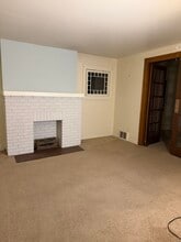 276 Merriman Rd, Unit Unit 2 in Akron, OH - Foto de edificio - Building Photo