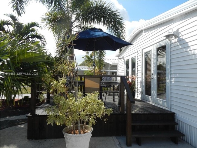 property at 2461 SW 50th St