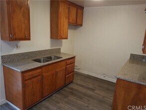336 W Hillcrest Blvd-Unit -3 in Inglewood, CA - Building Photo - Building Photo