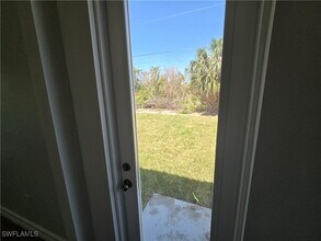 521 NW 5th St in Cape Coral, FL - Building Photo - Building Photo