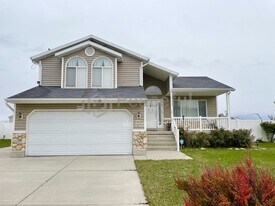 6975 Kokopelli Ct in West Jordan, UT - Building Photo