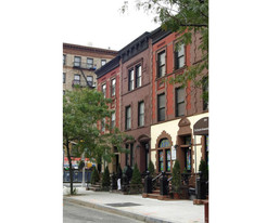 387 Manhattan Ave Apartments