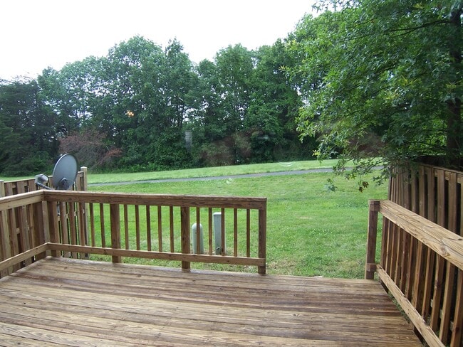 property at 10934 Mission Ridge Dr