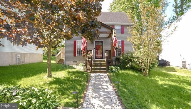 3743 8th St in North Beach, MD - Foto de edificio - Building Photo