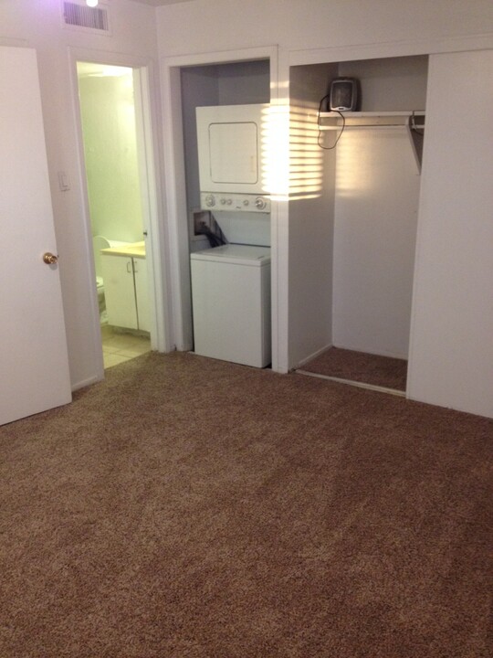 12802 Midway Road in Dallas, TX - Building Photo