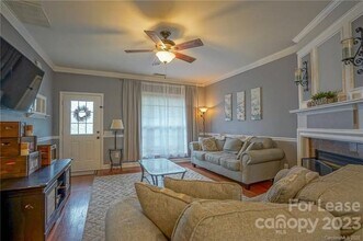 2125 McKenzie Creek Dr in Charlotte, NC - Building Photo - Building Photo