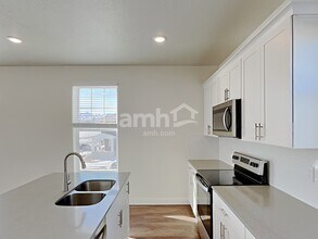 6056 W South Jordan Pky in South Jordan, UT - Building Photo - Building Photo