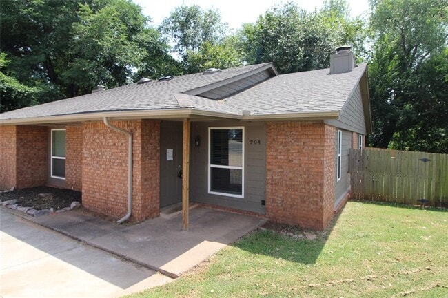 904 Aspen Ct in Noble, OK - Building Photo - Building Photo