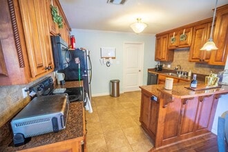 4975 Patton Dr in Valdosta, GA - Building Photo - Building Photo