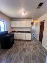 424-A W 4th St in Roswell, NM - Building Photo - Building Photo