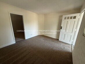 2122 Rush Wind Dr in Charlotte, NC - Building Photo - Building Photo