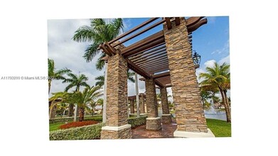 8770 NW 99th Path in Doral, FL - Building Photo - Building Photo