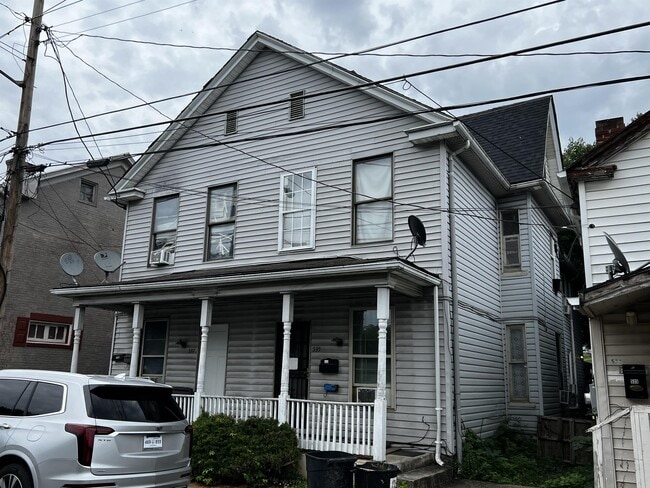 property at 535 N Queen St