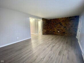 3357 Ashley Ln in Indianapolis, IN - Building Photo - Building Photo