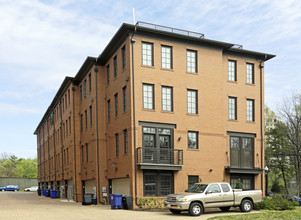 The Crossing at Ballston in Arlington, VA - Building Photo - Building Photo