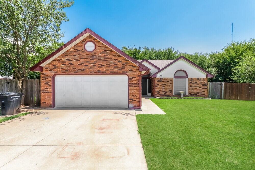 2600 Amy Ct in Moore, OK - Building Photo