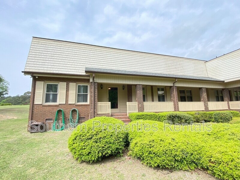 76 Traceway N in Sanford, NC - Building Photo