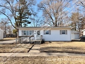 7604 Scott Ln in Machesney Park, IL - Building Photo