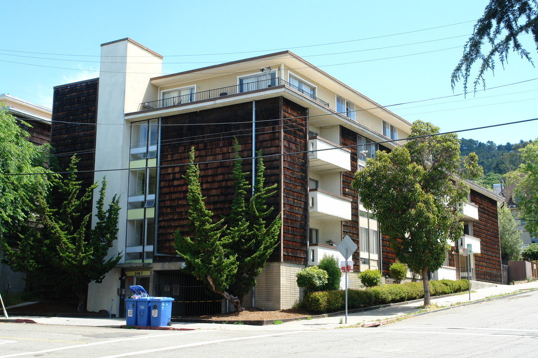 2467 Warring St in Berkeley, CA - Building Photo