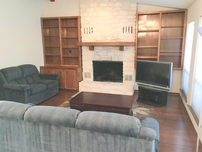 709 Show Low Ct in Lakeway, TX - Building Photo - Building Photo
