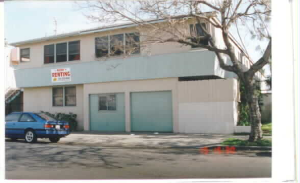 120 E 12th St in Long Beach, CA - Building Photo