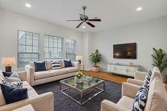 2511 Sherwin St in Houston, TX - Foto de edificio - Building Photo