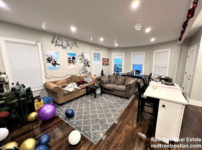 33 Wigglesworth St, Unit 1 in Boston, MA - Foto de edificio - Building Photo