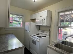 3602 E Bering St in Decatur, IL - Building Photo - Building Photo